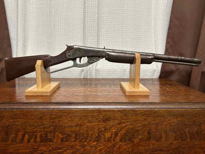 Daisy Model 660 Antique/Collectible Richochet Gun