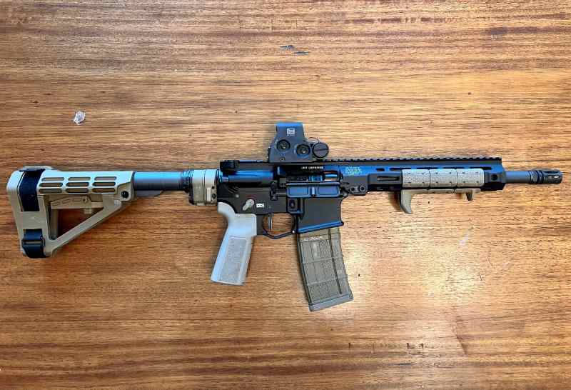LMT 11.5” 5.56 MARS-L Pistol w/ Law Folder + SBA4