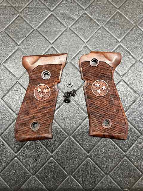 Beretta 92 Hogue Wood &quot;Tennessee&quot; Grips- Take Offs