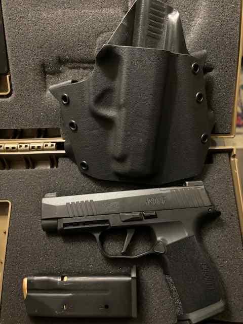 SIG P365XL + Holsters