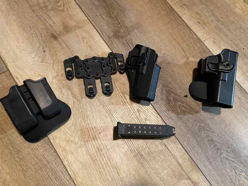 Glock 17/22 Blackhawk holster / magazine