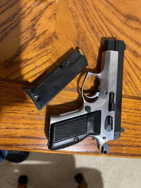  Tanfoglio Italian Witness EA 40 Cal