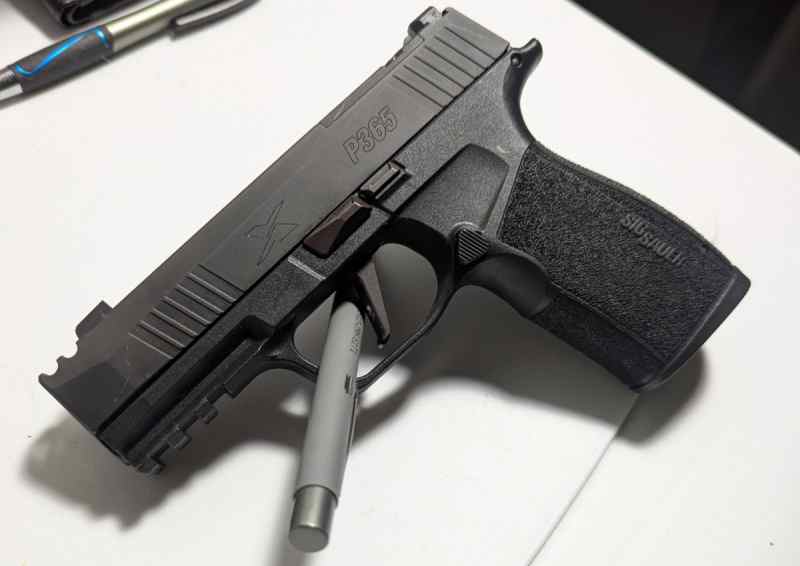 Sig Sauer P365 Xmacro comp