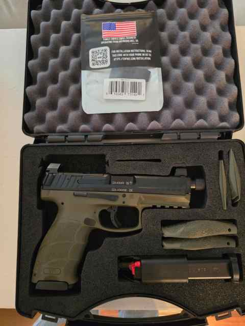 HK VP9 Tactical with threaded barrel